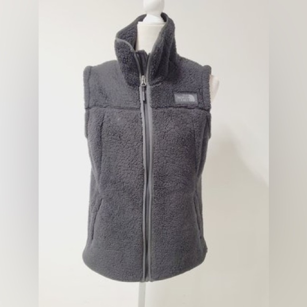The North Face Black Fleece Zip Up